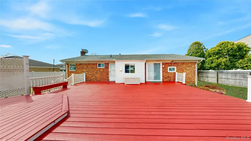 15 Lisa Drive Deer Park NY 11729