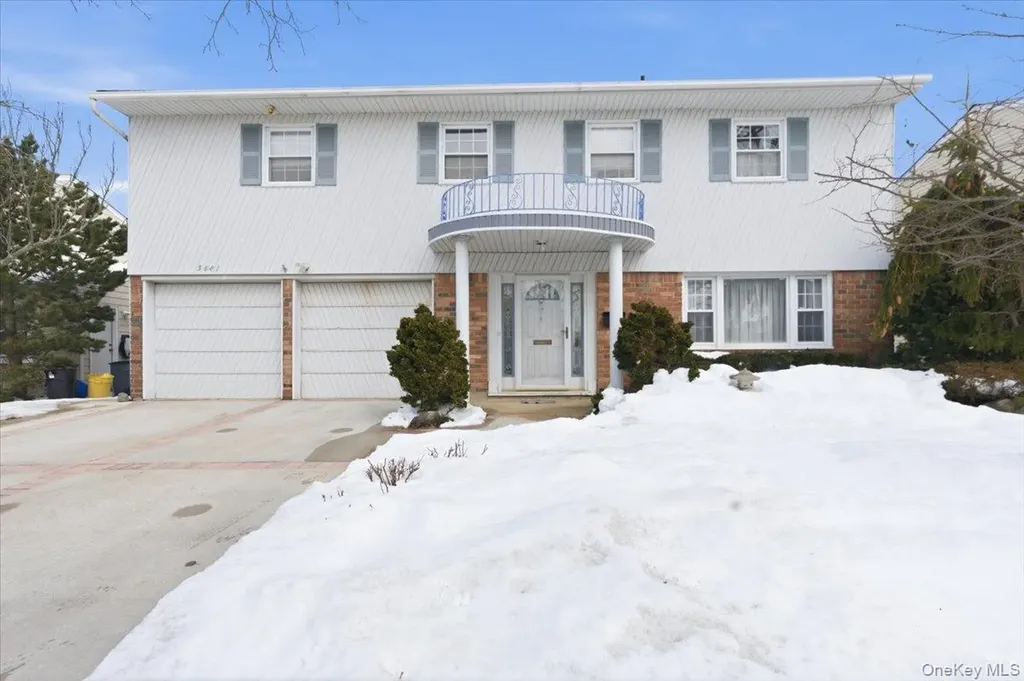 3881 Greentree Drive Oceanside NY 11572