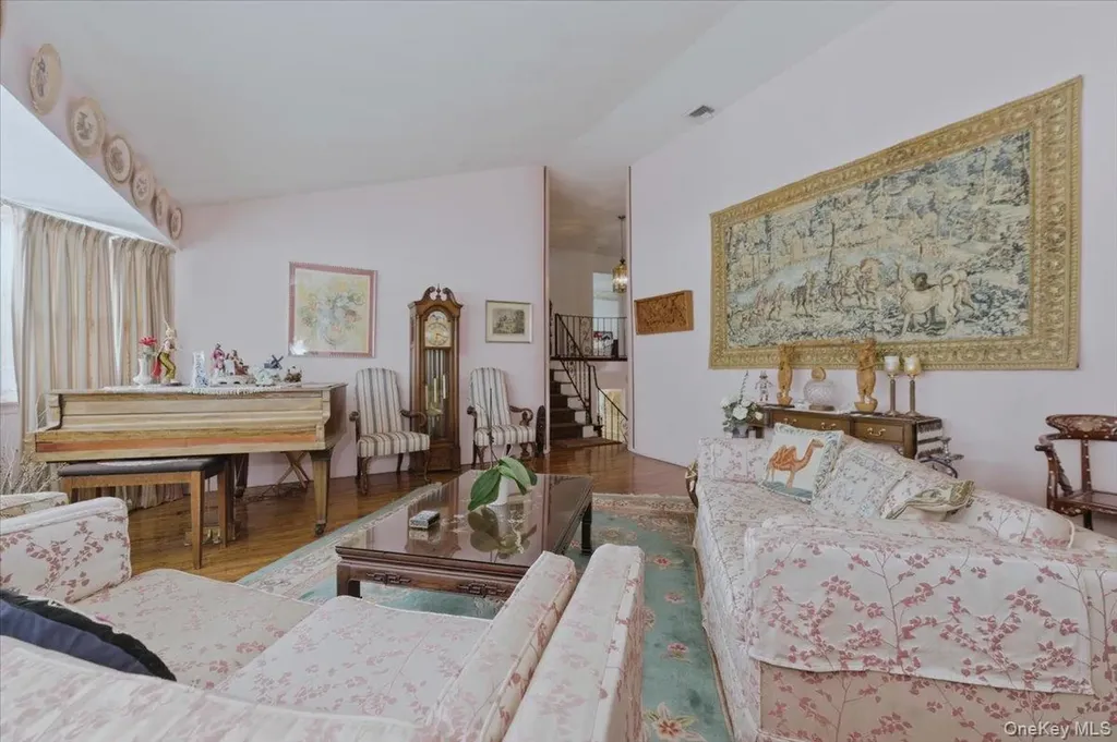 3881 Greentree Drive Oceanside NY 11572