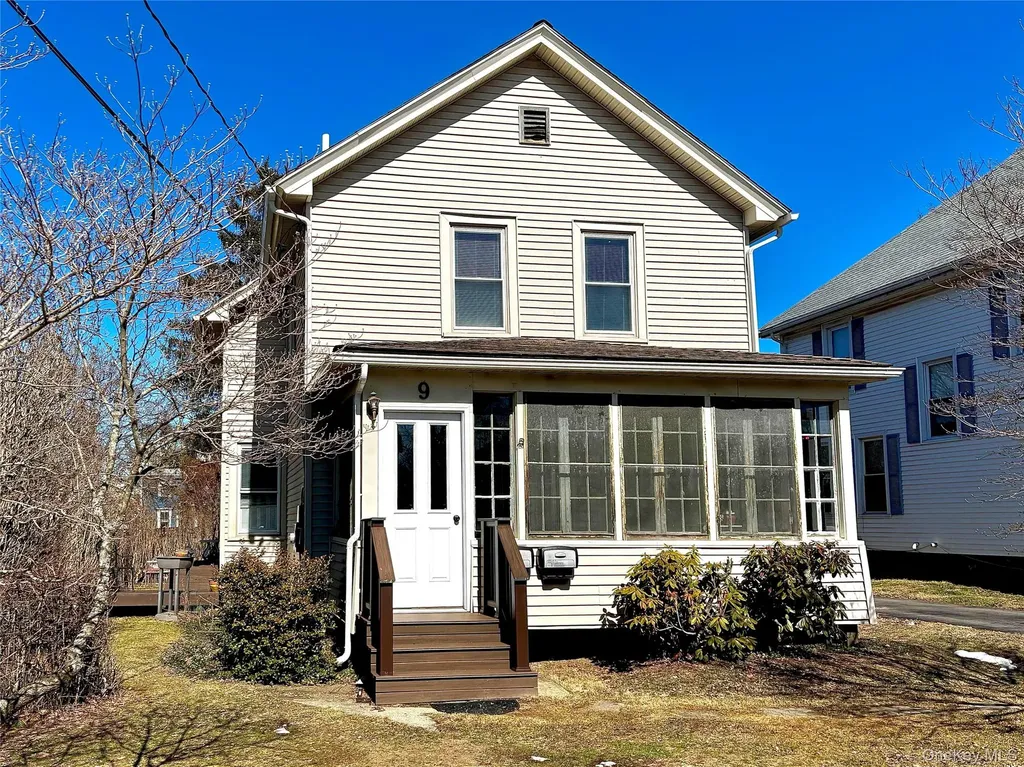 9 Parker Avenue Hyde Park NY 12538