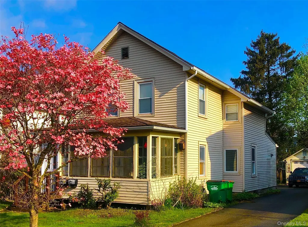 9 Parker Avenue Hyde Park NY 12538