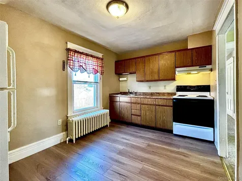 9 Parker Avenue Hyde Park NY 12538
