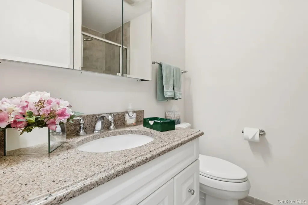 908 Drew Lane Saint James NY 11780