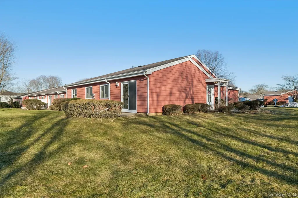 908 Drew Lane Saint James NY 11780