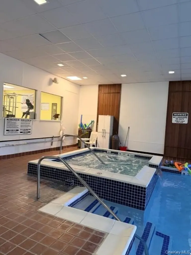 908 Drew Lane Saint James NY 11780
