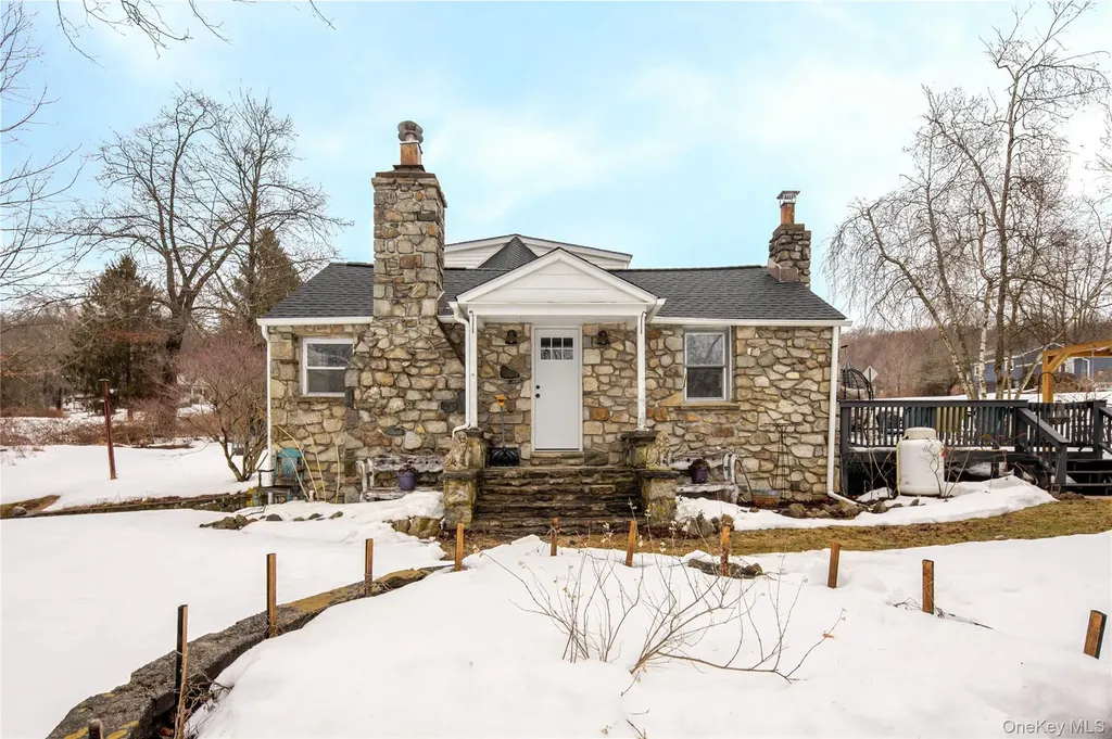 7 Overhill Road Stormville NY 12582