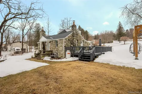 7 Overhill Road Stormville NY 12582