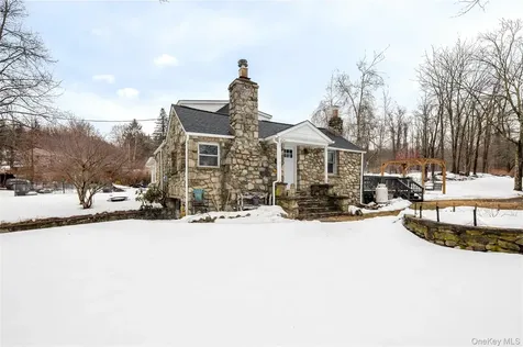 7 Overhill Road Stormville NY 12582