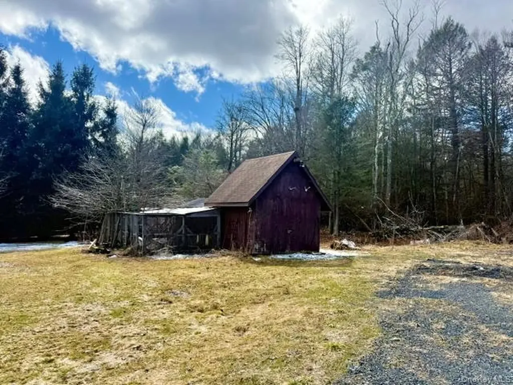 38 Moscoe Road White Lake NY 12786