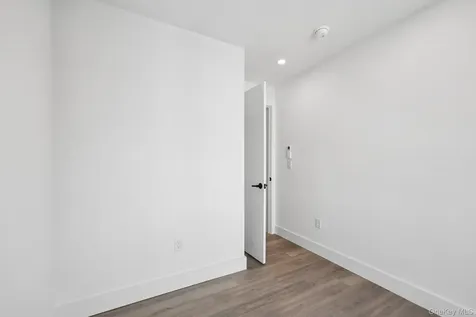 325 Manville Road Pleasantville NY 10570