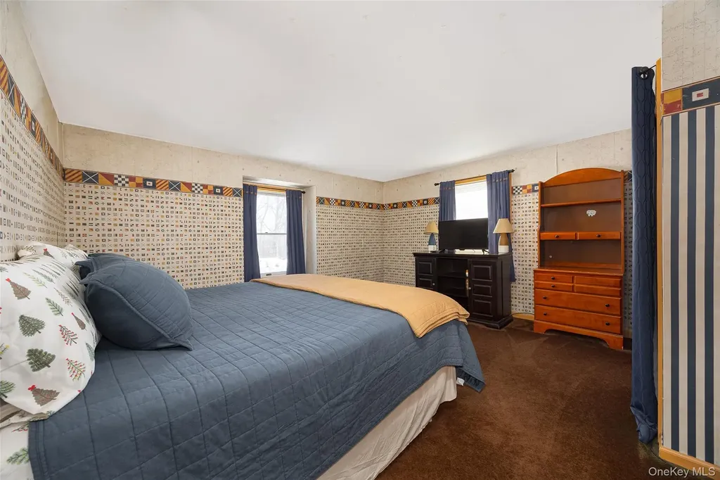 40 Ireland Drive Poughkeepsie NY 12603