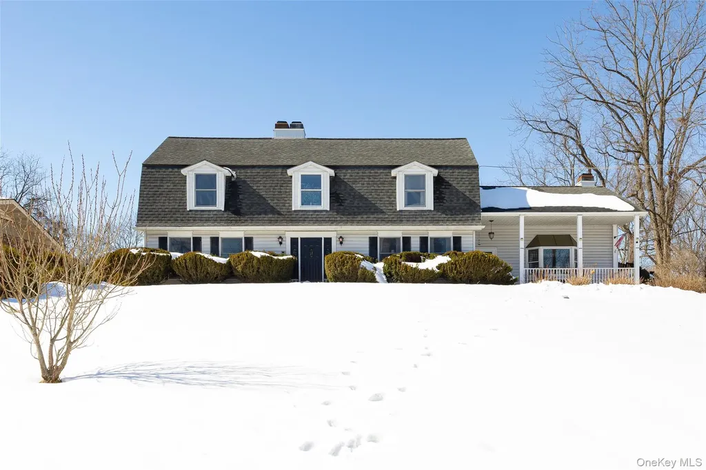 40 Ireland Drive Poughkeepsie NY 12603
