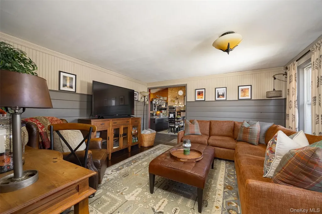 40 Ireland Drive Poughkeepsie NY 12603