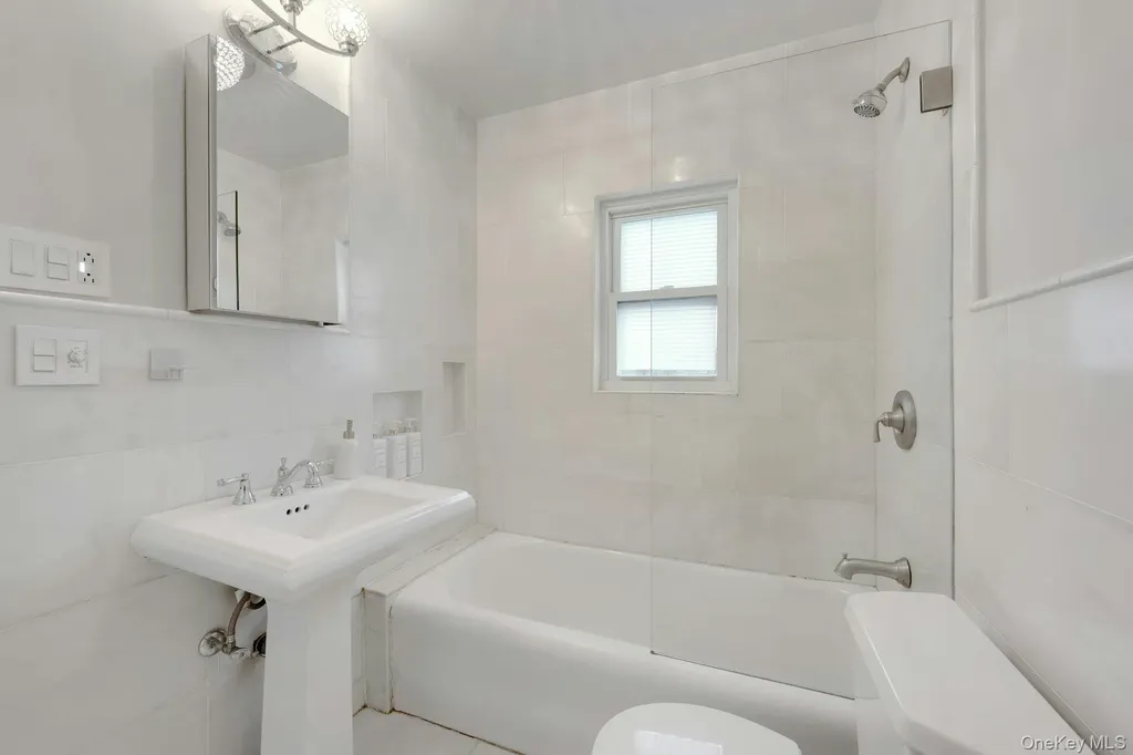 1 Webster Road Scarsdale NY 10583