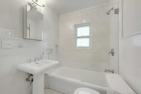 1 Webster Road Scarsdale NY 10583