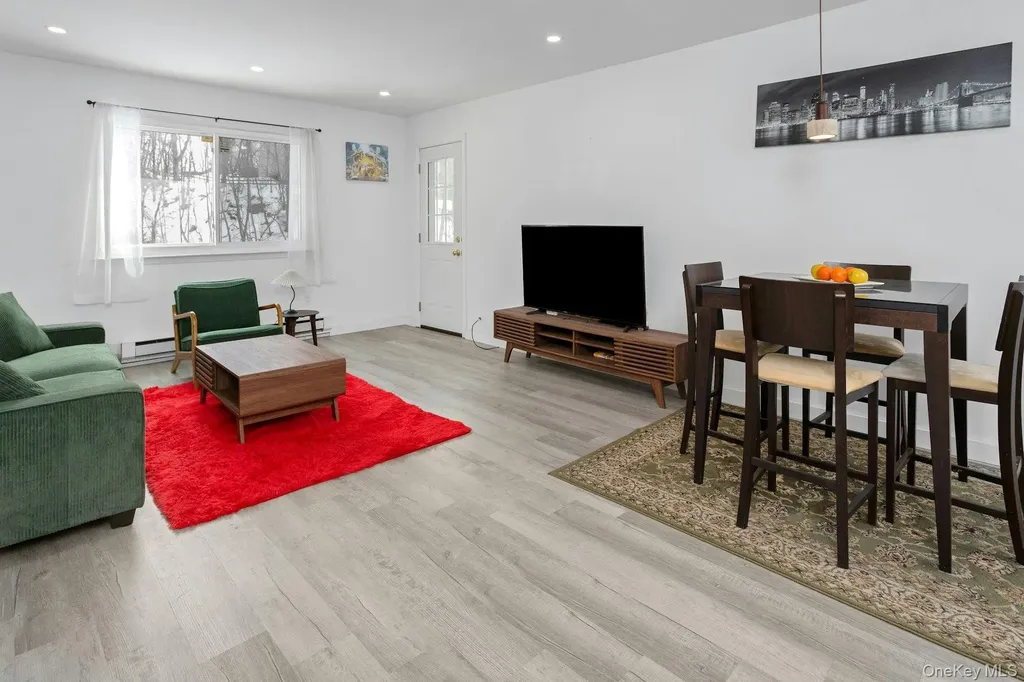417 Fox Run Lane Carmel NY 10512