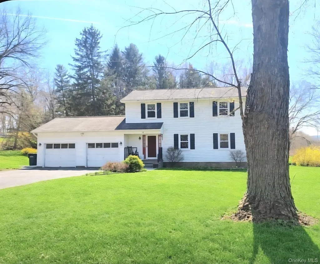 16 Saddle Ridge Drive Hopewell Junction NY 12533