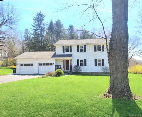16 Saddle Ridge Drive Hopewell Junction NY 12533
