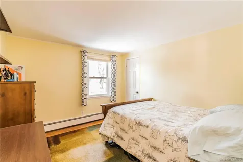 16 Saddle Ridge Drive Hopewell Junction NY 12533