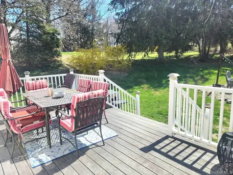 16 Saddle Ridge Drive Hopewell Junction NY 12533