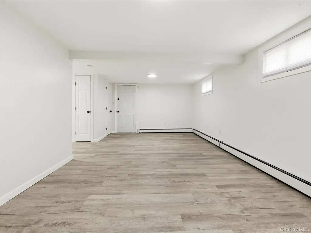 2409 Lindy Road Westbury NY 11590