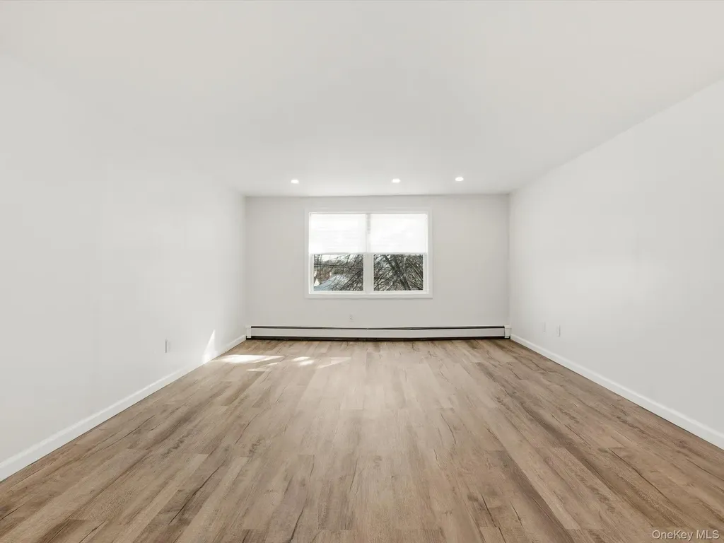 2409 Lindy Road Westbury NY 11590