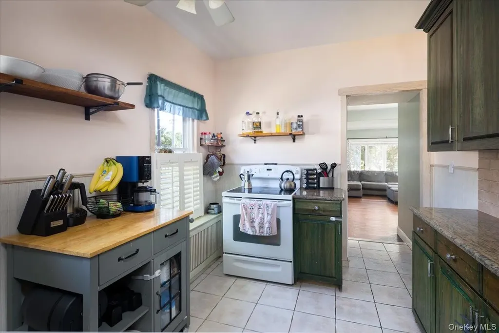 404 Silver Lane Oceanside NY 11572
