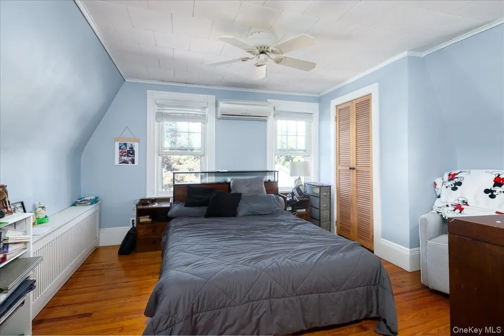 404 Silver Lane Oceanside NY 11572