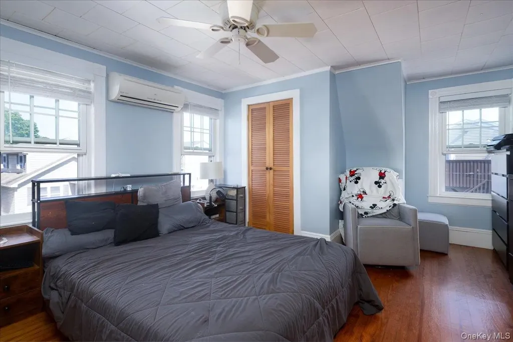 404 Silver Lane Oceanside NY 11572