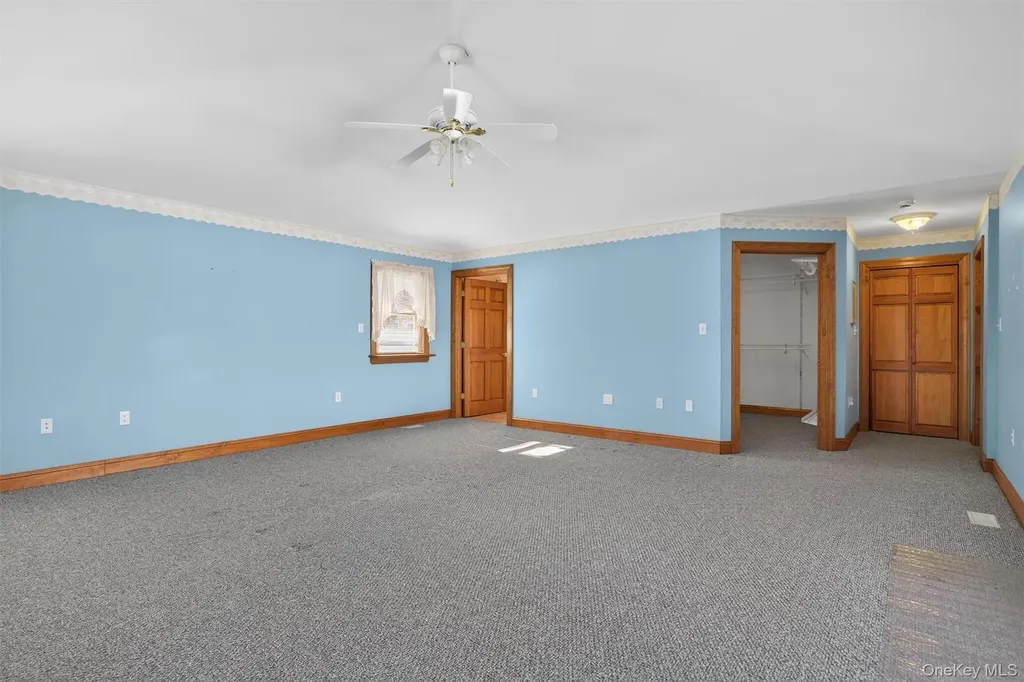 2 Thomas Jefferson Place Middletown NY 10940