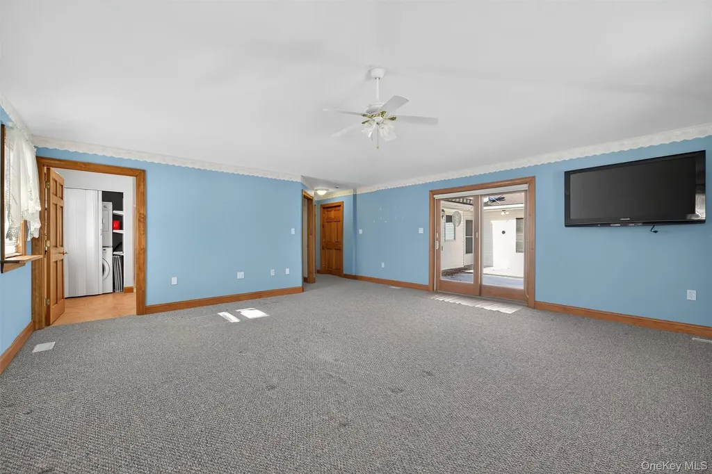 2 Thomas Jefferson Place Middletown NY 10940