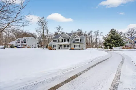 31 Dew Drop Lane Hopewell Junction NY 12533