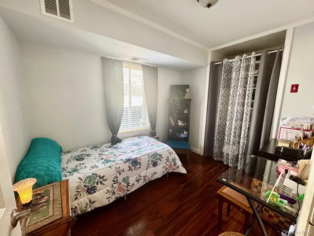 1 Aspen Court Coram NY 11727