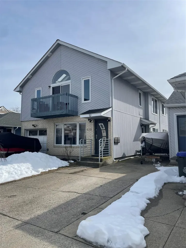 428 E Harrison Street Long Beach NY 11561