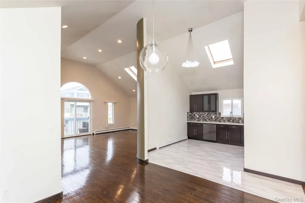 428 E Harrison Street Long Beach NY 11561