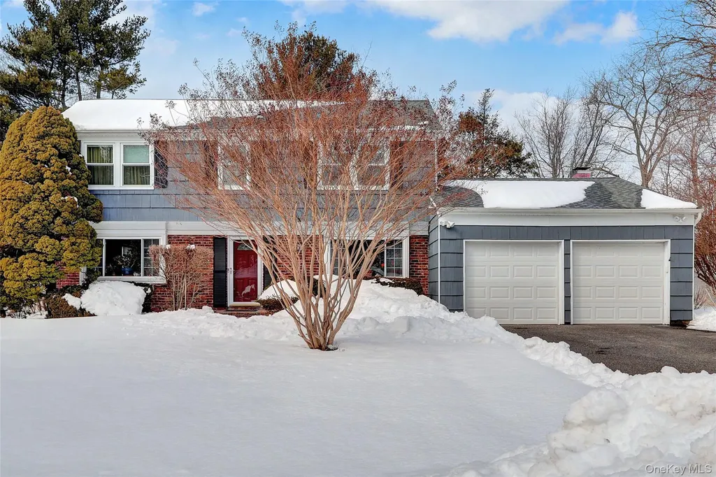 286 Hallock Road Stony Brook NY 11790
