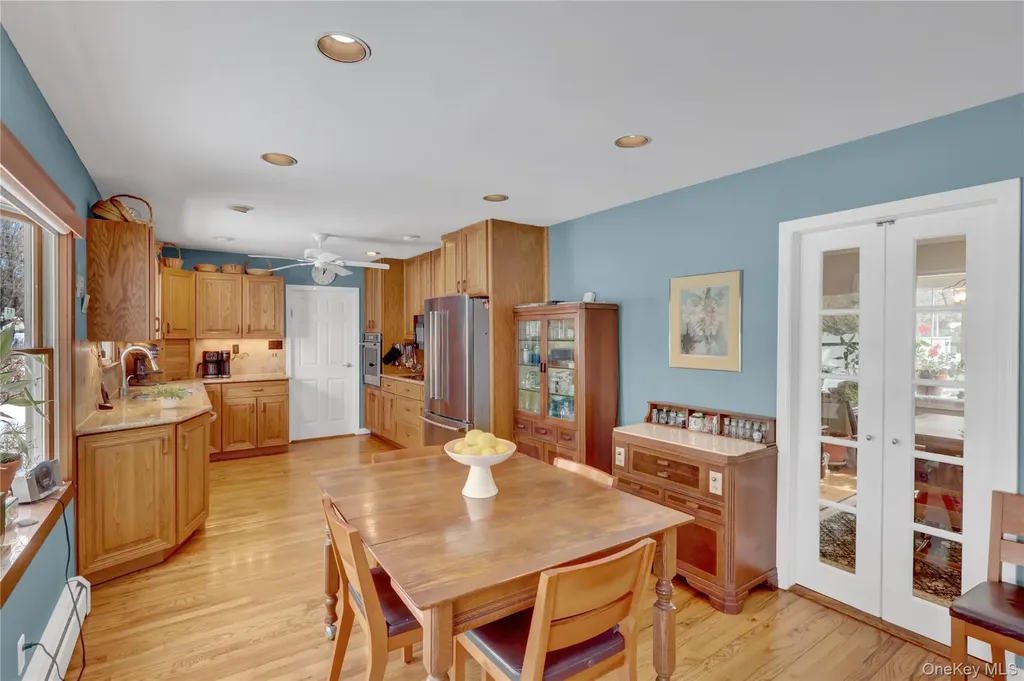 286 Hallock Road Stony Brook NY 11790