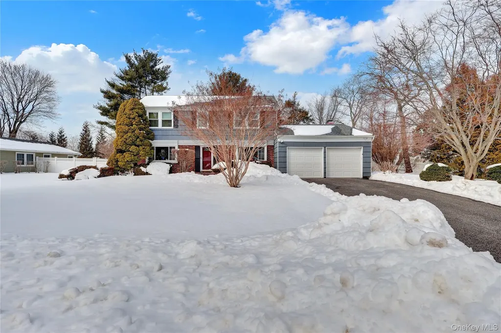 286 Hallock Road Stony Brook NY 11790