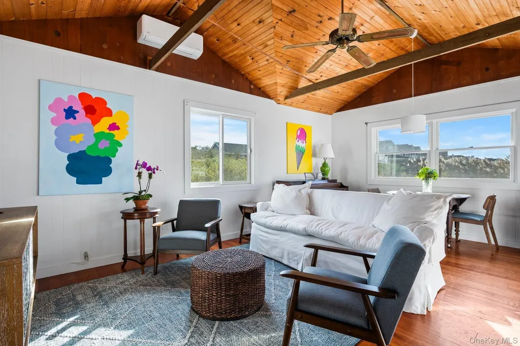 654A Dune Road Westhampton Dunes NY 11978