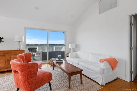 654A Dune Road Westhampton Dunes NY 11978