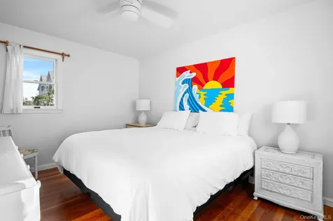 654A Dune Road Westhampton Dunes NY 11978