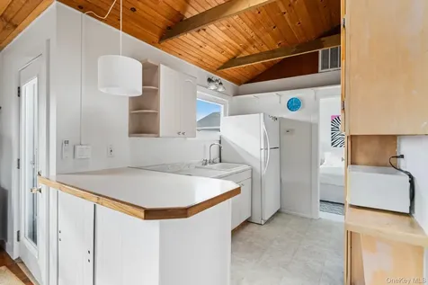 654A Dune Road Westhampton Dunes NY 11978