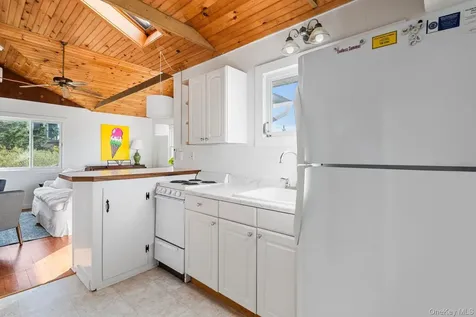 654A Dune Road Westhampton Dunes NY 11978