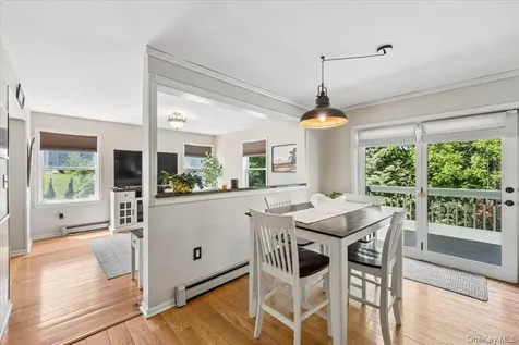 27 Pugsley Parkway Cortlandt Manor NY 10567