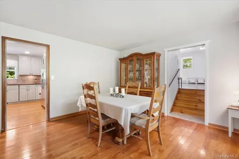 27 Pugsley Parkway Cortlandt Manor NY 10567