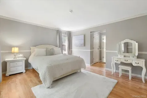 27 Pugsley Parkway Cortlandt Manor NY 10567