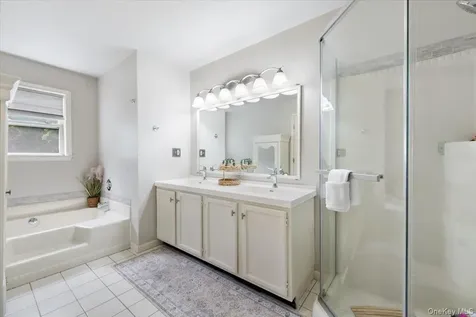 27 Pugsley Parkway Cortlandt Manor NY 10567