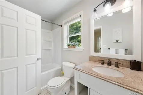 27 Pugsley Parkway Cortlandt Manor NY 10567