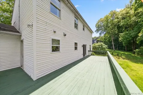 27 Pugsley Parkway Cortlandt Manor NY 10567