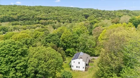 27 Pugsley Parkway Cortlandt Manor NY 10567